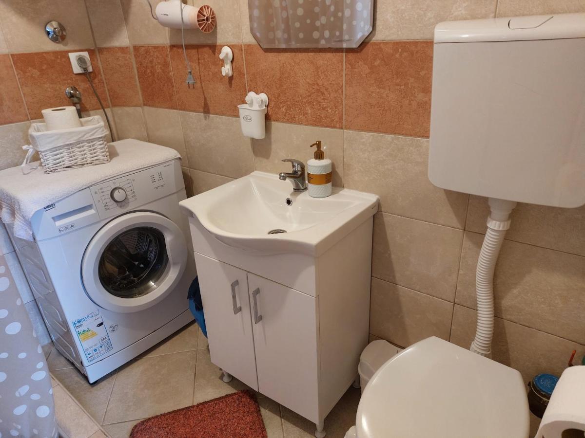 Ljubovic Apartman Подгориця Екстер'єр фото